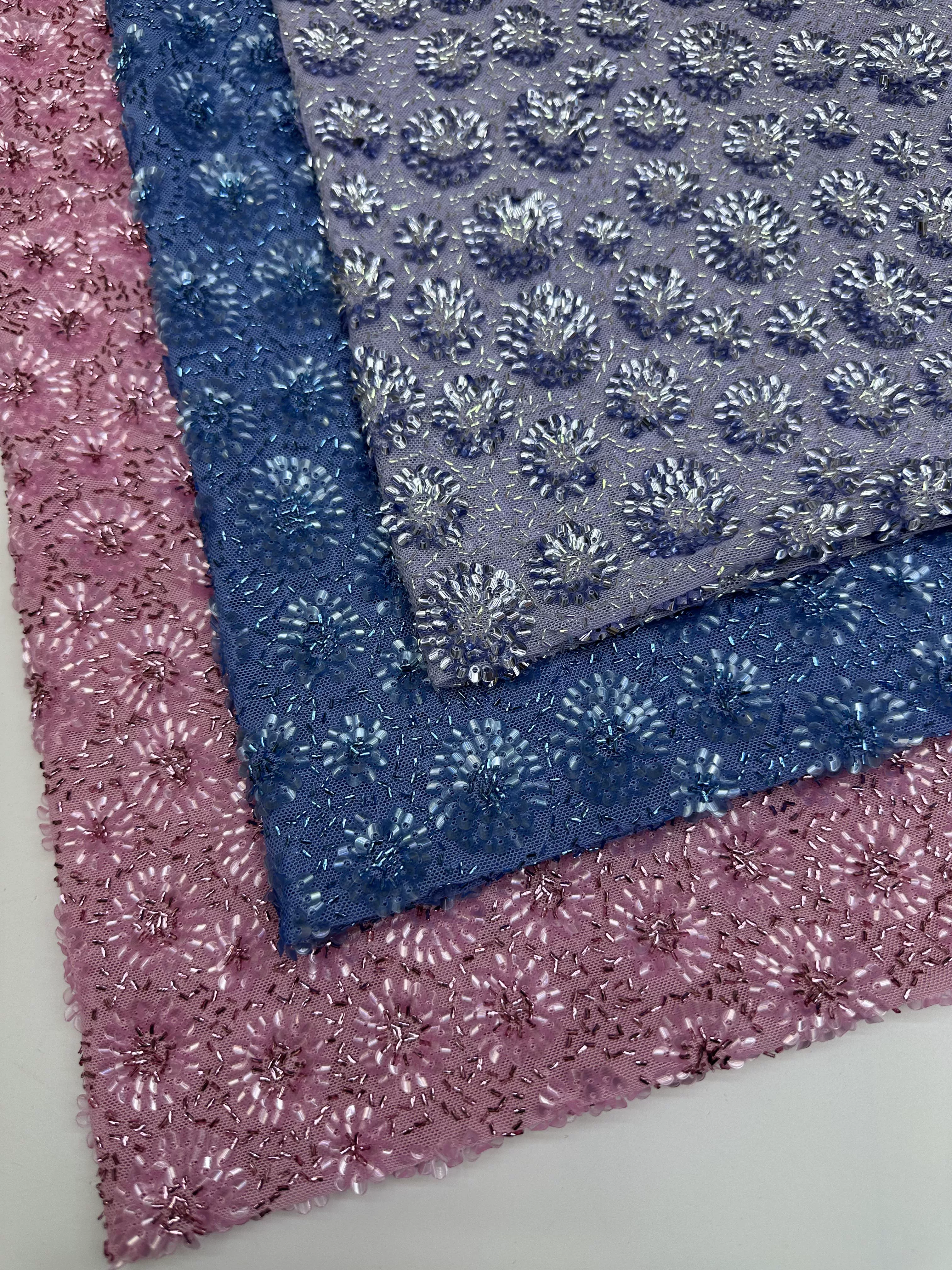 Embroidery Daisy - 1yard mesh tissu Little Daisies sequins