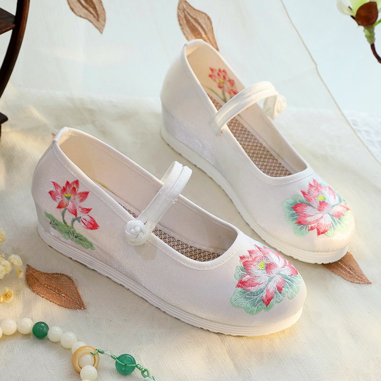 Embroidery Style - 2026 Women's White & Green Lotus