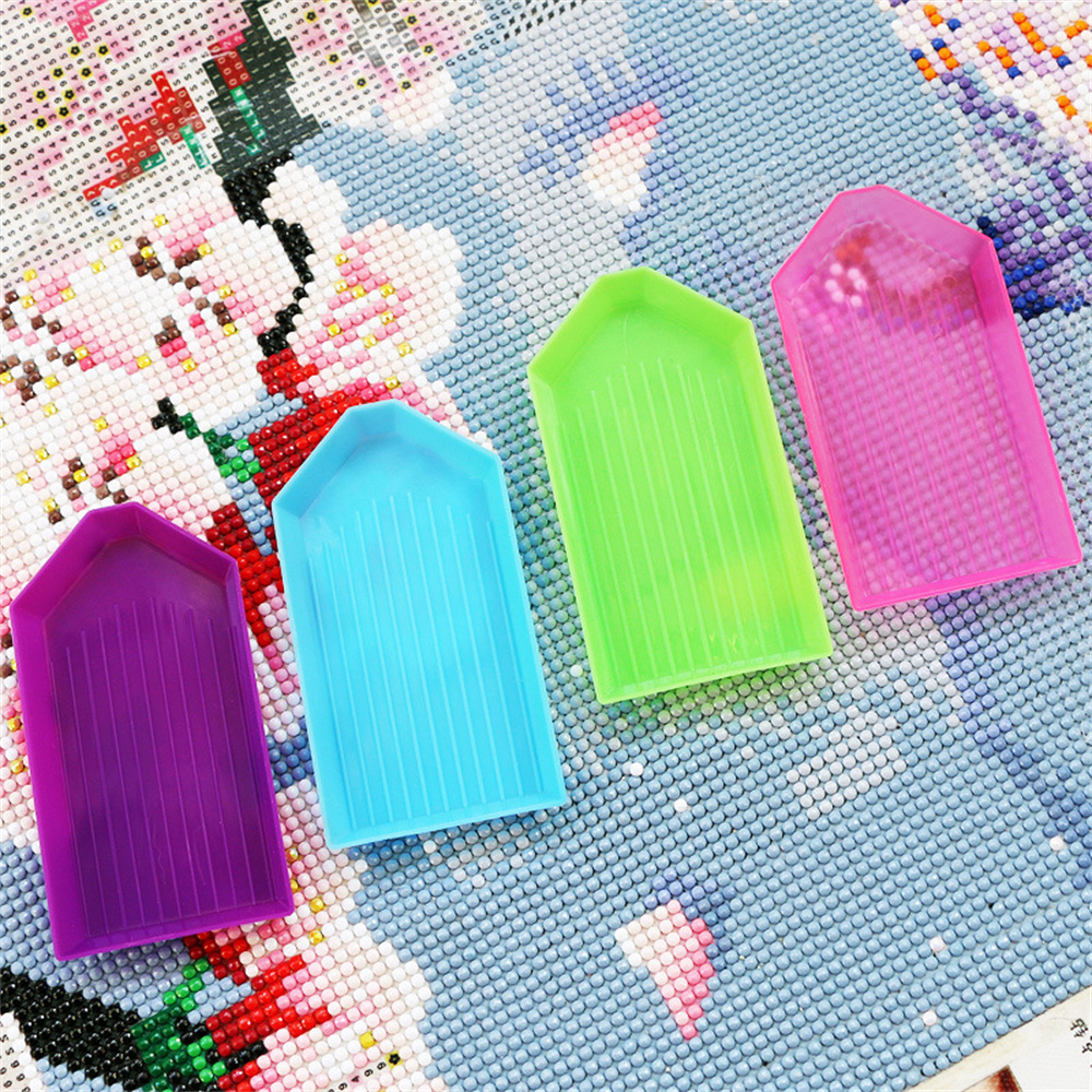 Embroidery Underlay - 100pcs Plastic Sorting Trays Diamond Point