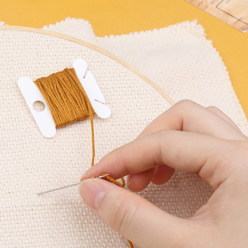 Plastic Embroidery Floss Bobbi - Embroidery Software reseña y precio