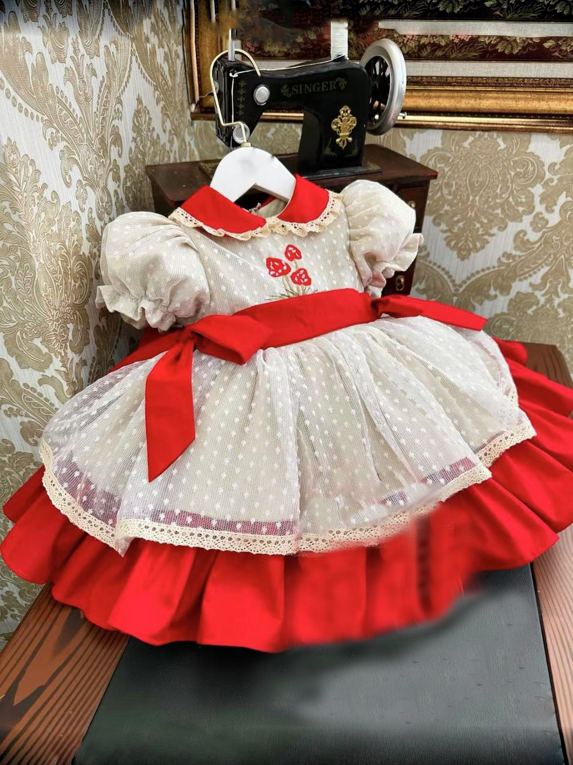 Baby Girl Summer Strawberry Em - Embroidery Underlay reseña y precio