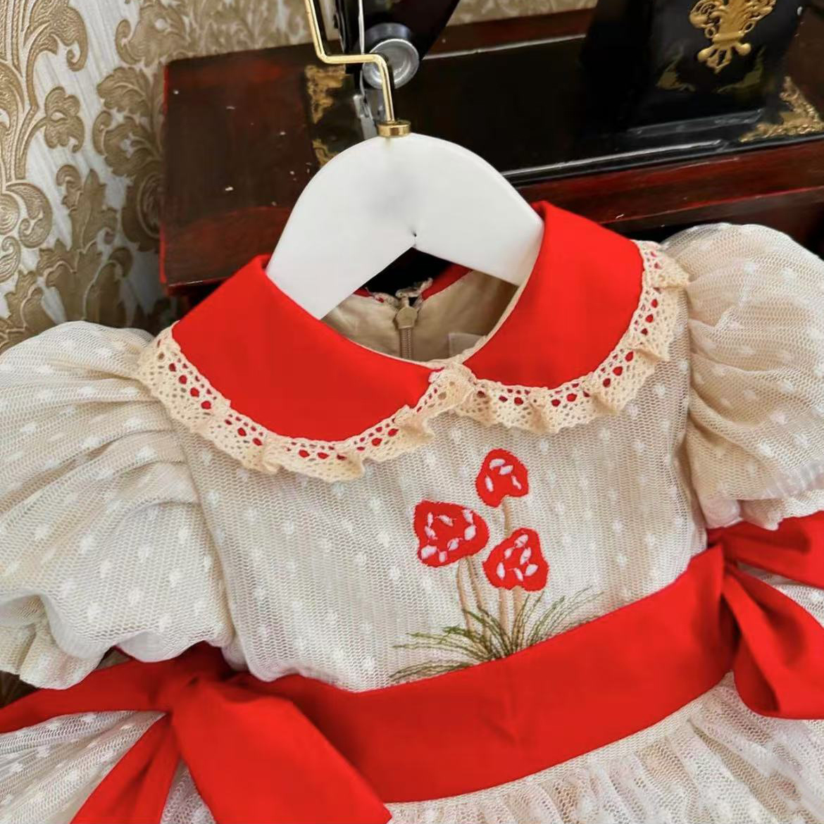 Baby Girl Summer Strawberry Em - Embroidery Underlay reseña y precio