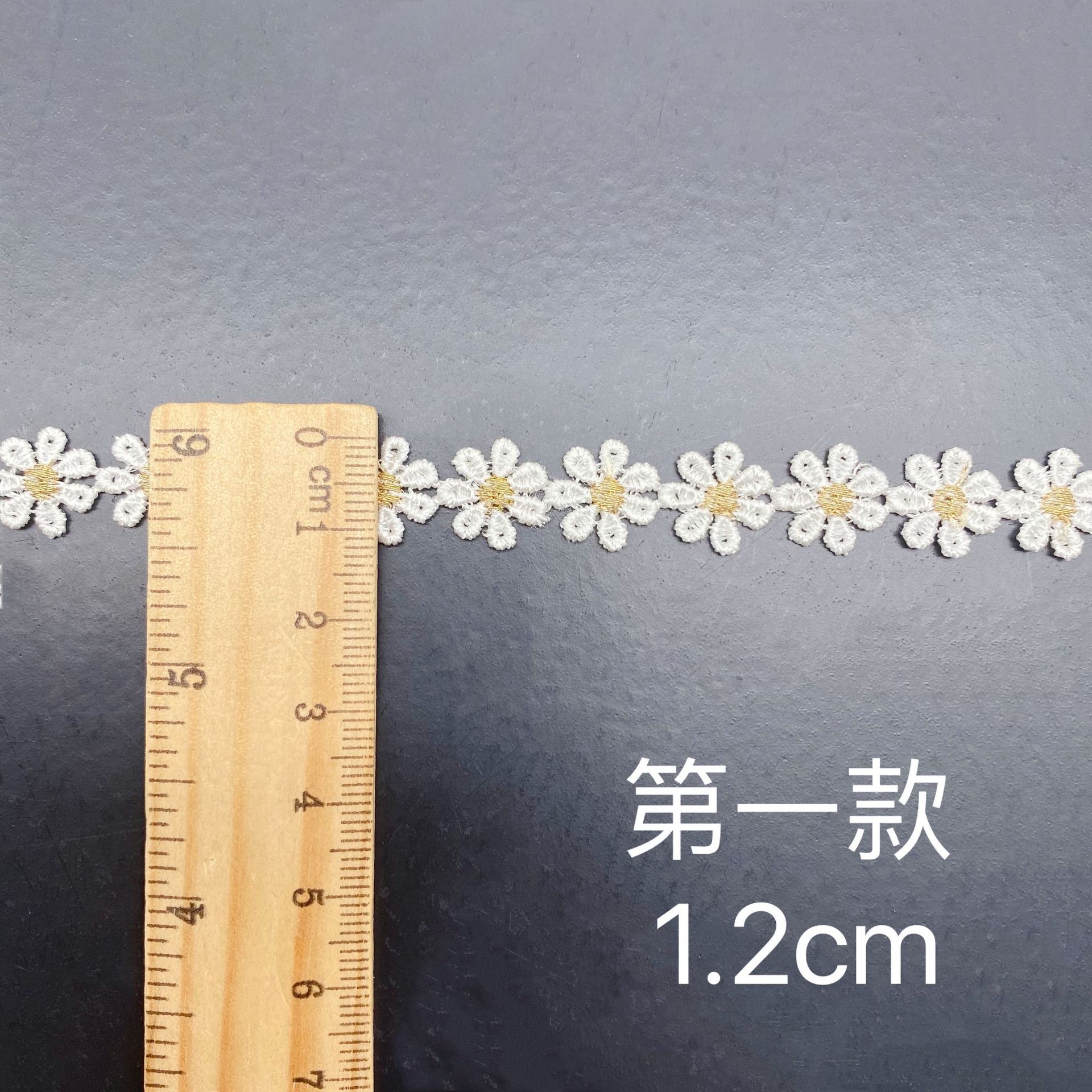 Hollow Embroidery Two-color Sm - Embroidery Daisy reseña y precio
