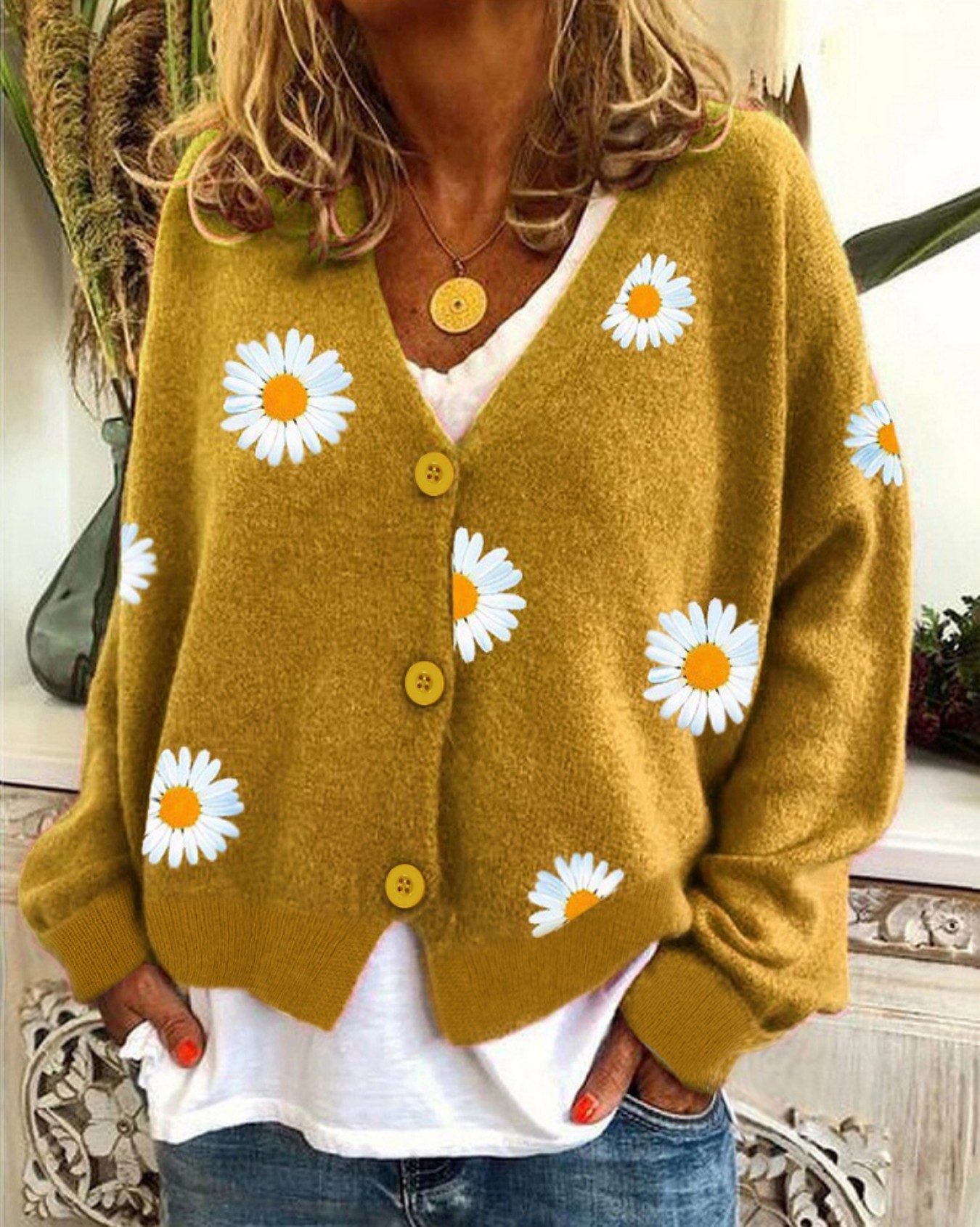 Women's Mustard Yellow Daisy E - Embroidery Daisy reseña y precio