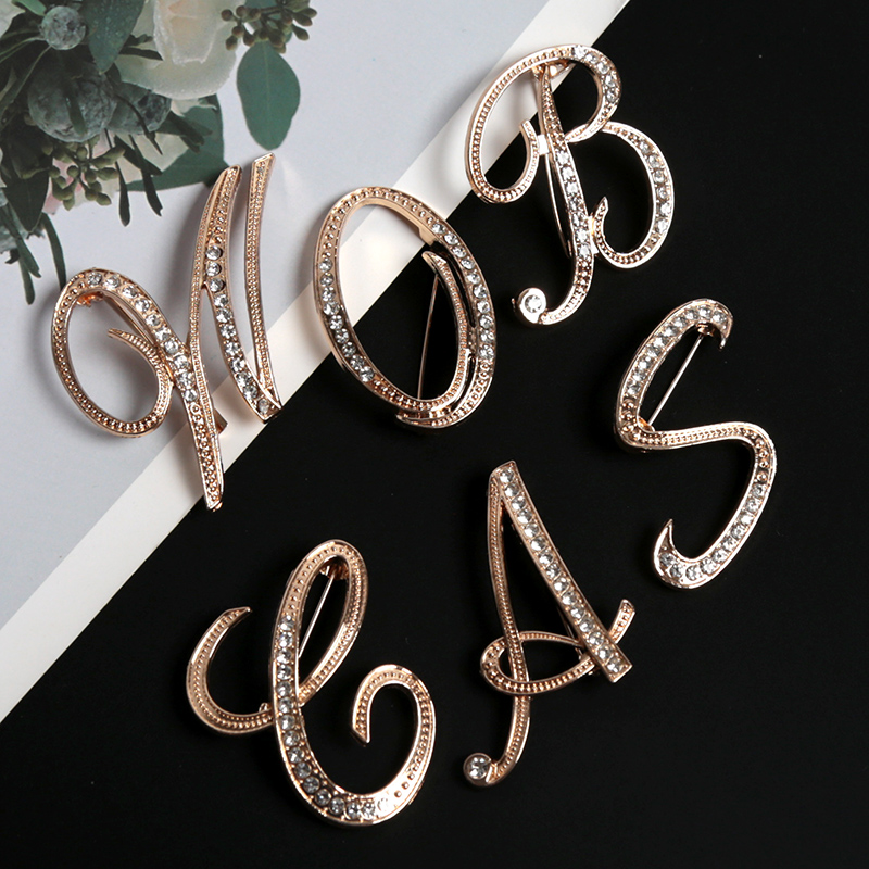 Fashion Women Rhinestone Brooc - Embroidery Initials reseña y precio
