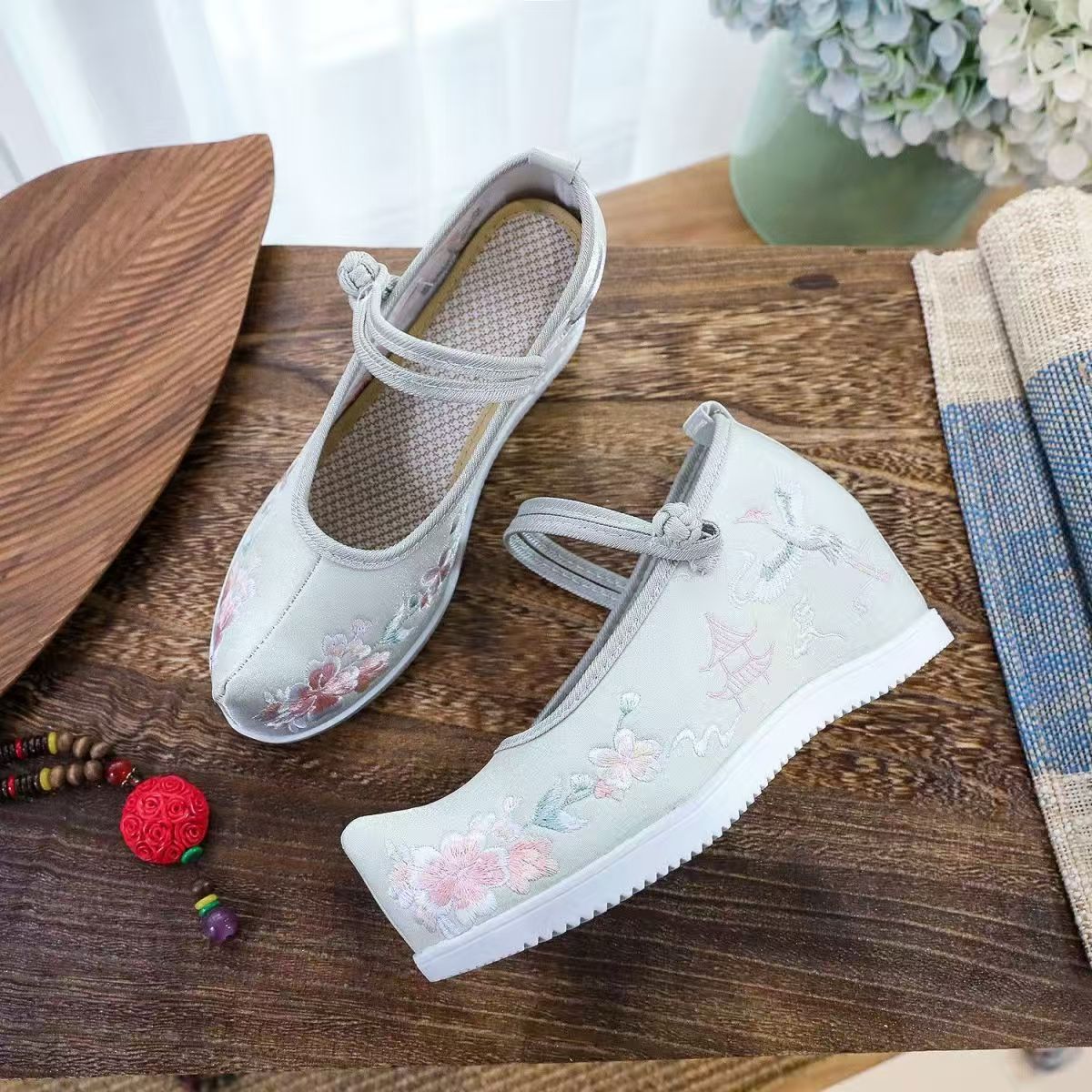 Women Increased Internal Embro - Embroidery Style reseña y precio