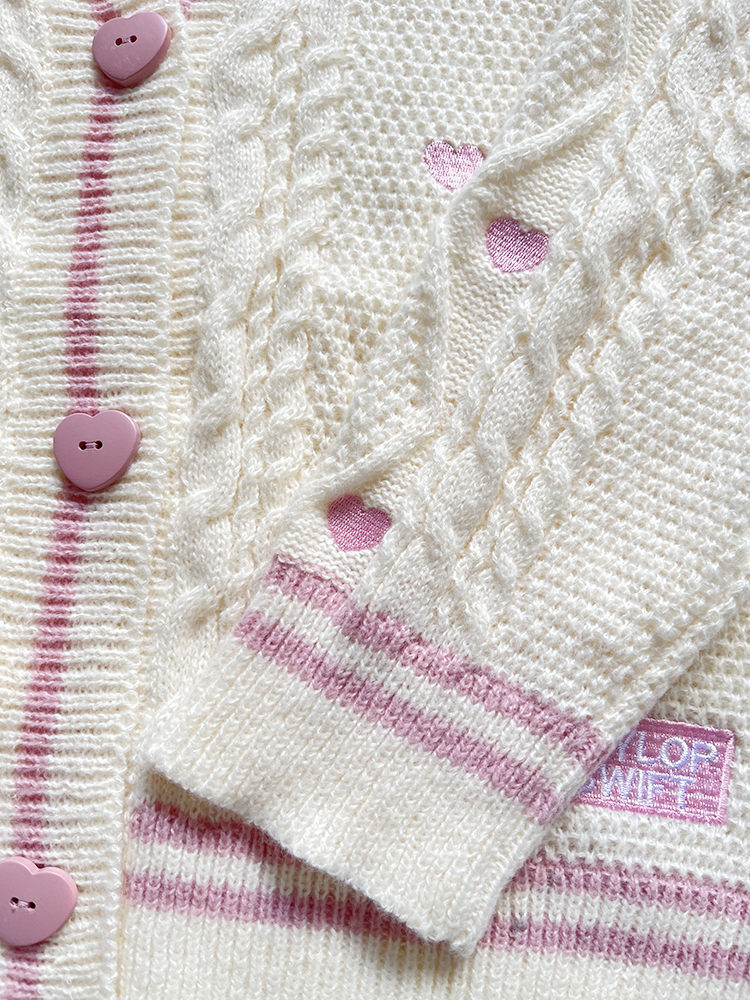 Lover Cardigan with Pink Heart - Embroidery Patch reseña y precio