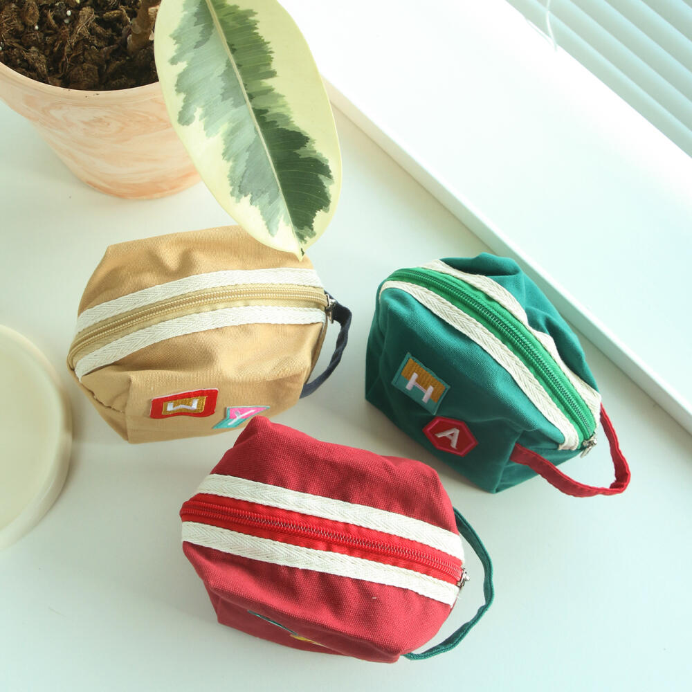 Custom Initial Embroidered Min - Embroidery Patch reseña y precio