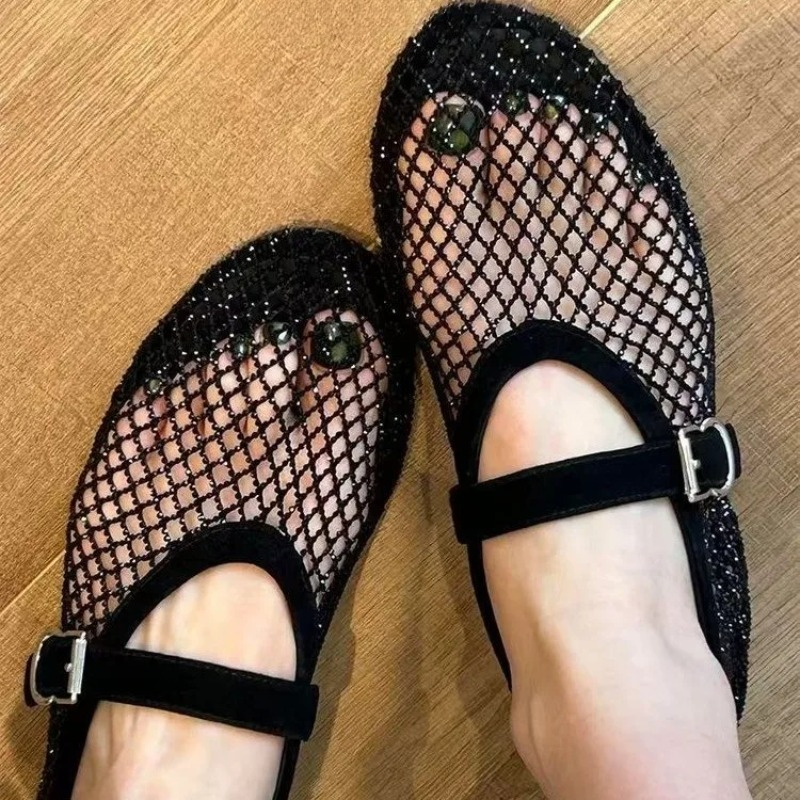 Hollow Rhinestone Baotou Sanda - Embroidery Flat Shoes reseña y precio
