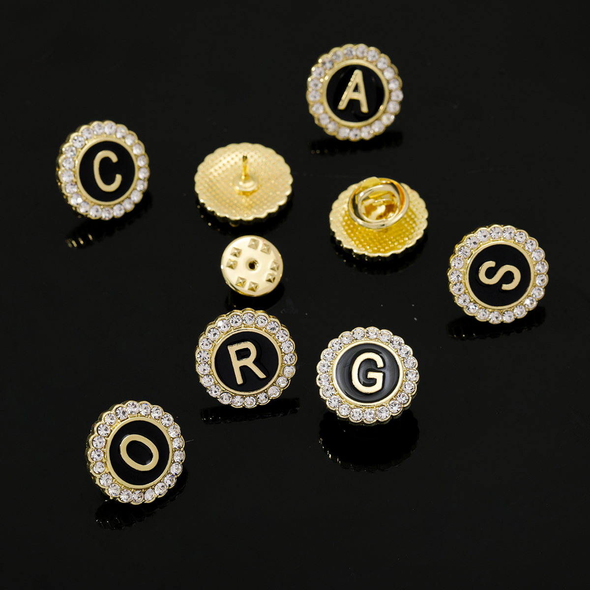 Shiny 26 Alphabet Crystal Roun - Embroidery Initials reseña y precio