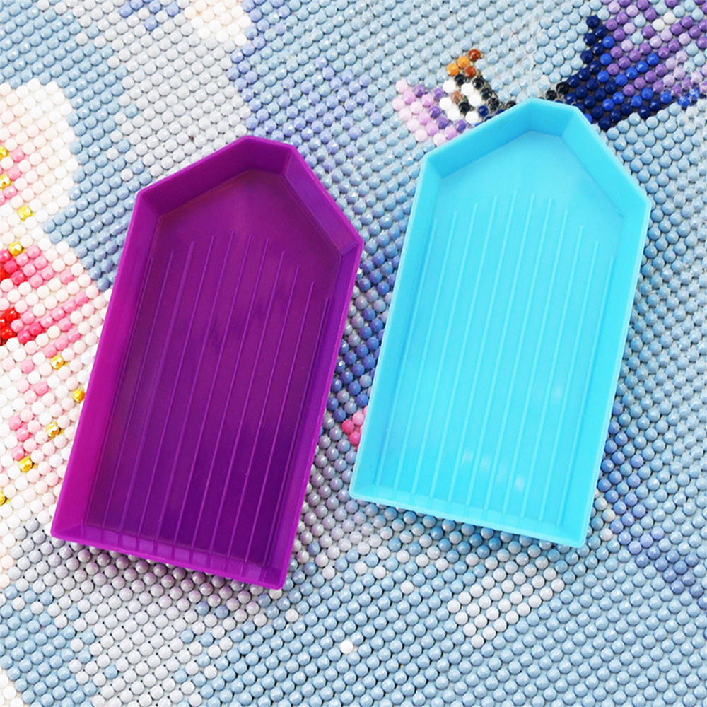 100pcs Plastic Sorting Trays D - Embroidery Underlay reseña y precio