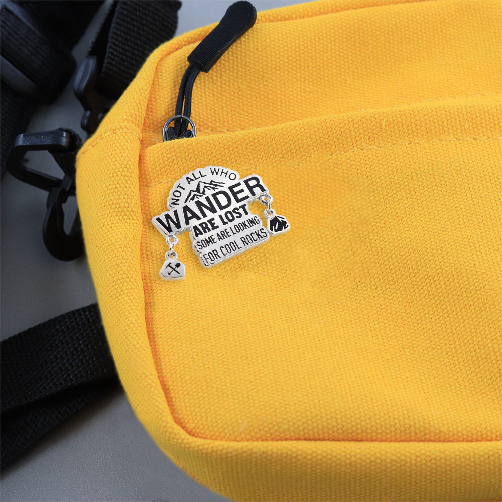 Not All Who Wander Are Lost So - Embroidery Initials reseña y precio