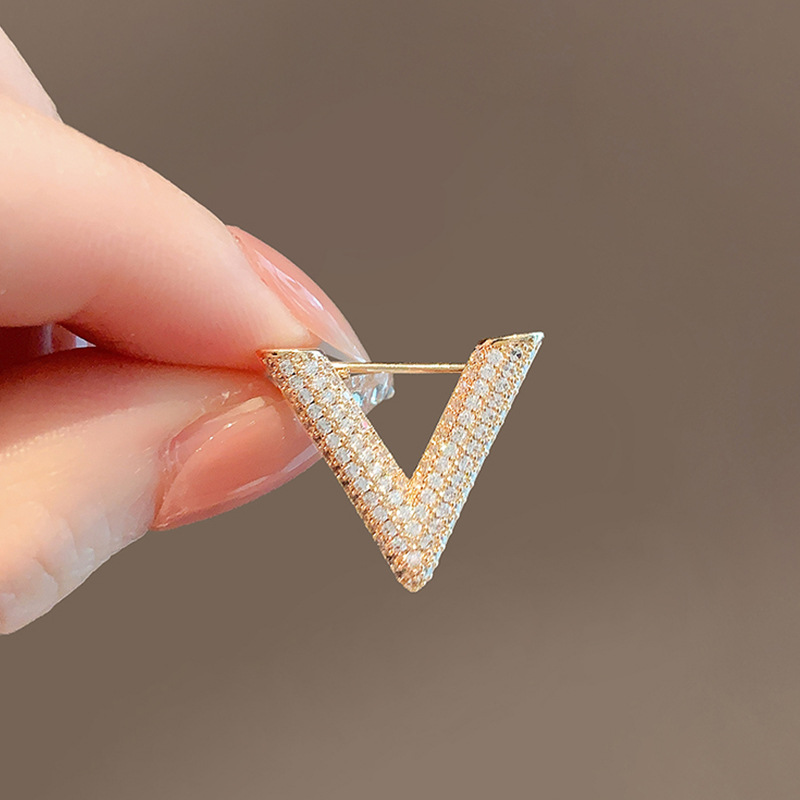 V Letter Rhinestone Small Summ - Embroidery Initials reseña y precio